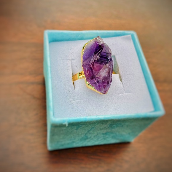 18K Amethyst Nugget Ring - Picture 3 of 5